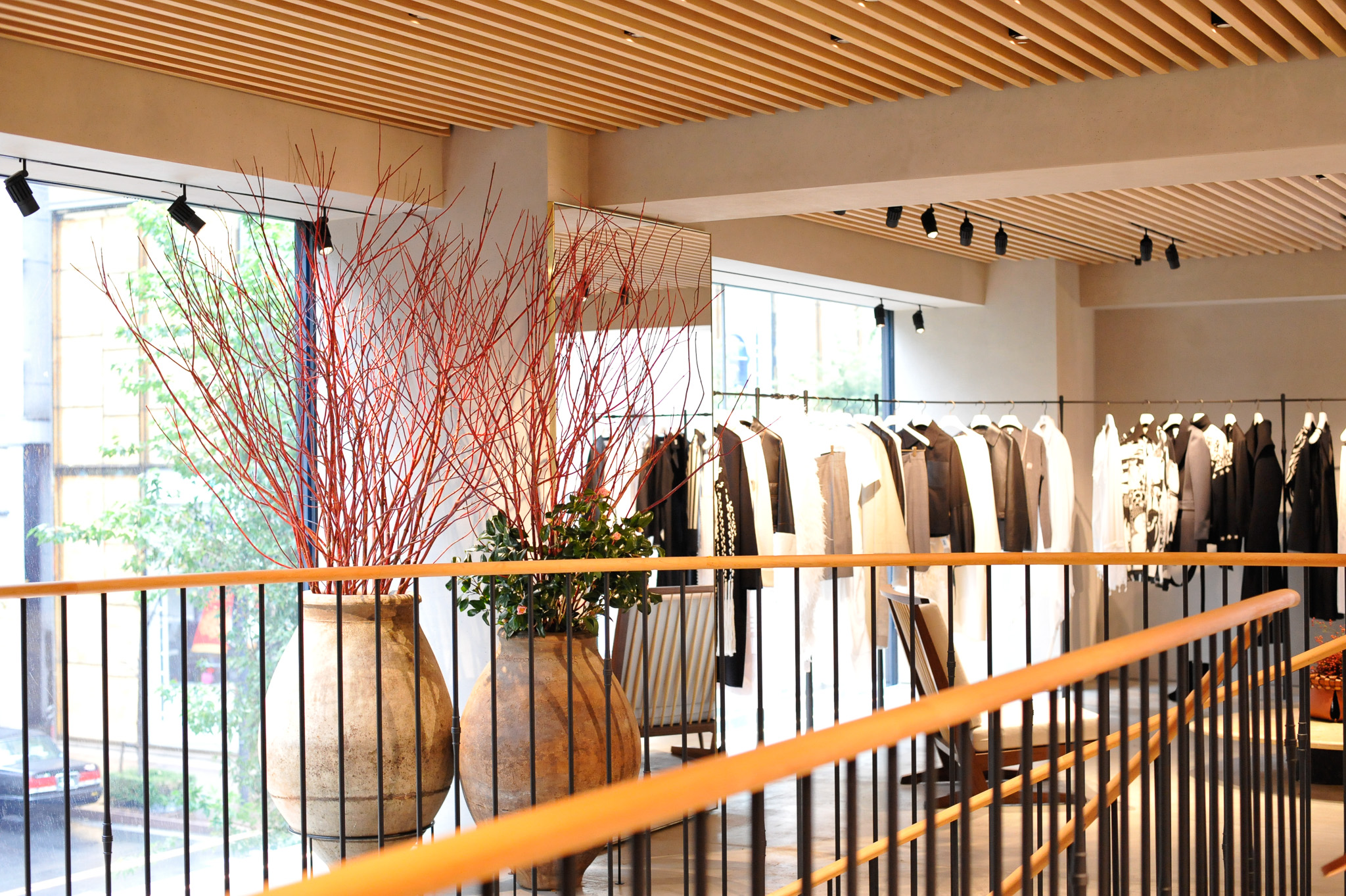 Ikebana installation and client experience for LOEWE